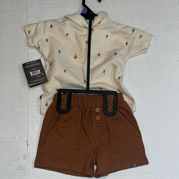 NWT-modern moments by Gerber-12 M-4-short sets. shirts and shorts. - Picture 9 of 13